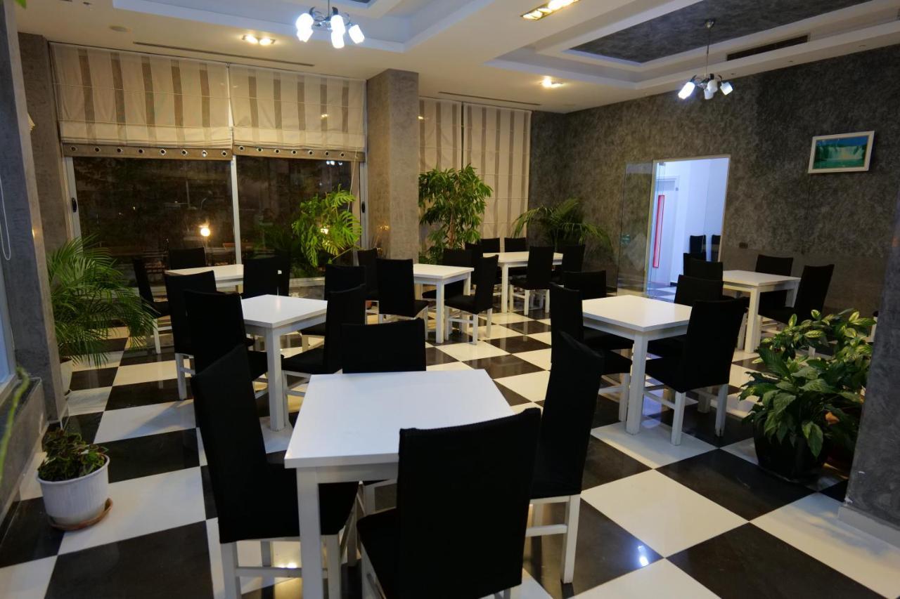Hotel Dior Sarandë 外观 照片